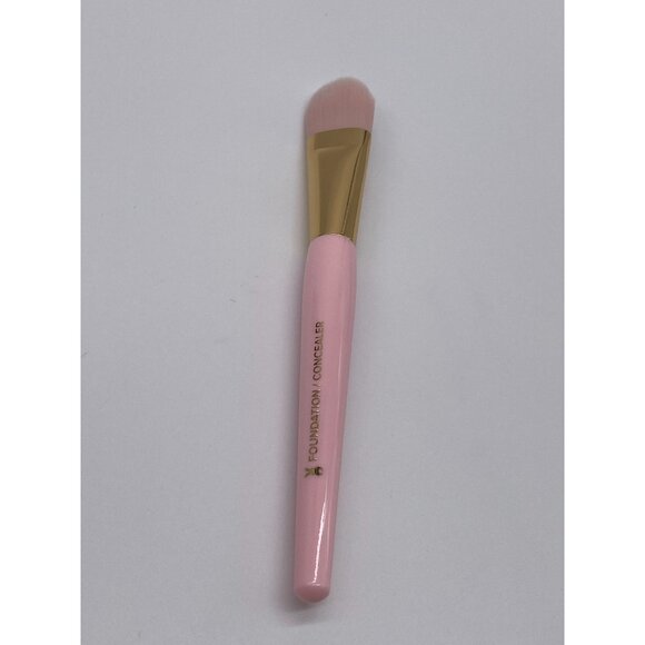 Too Faced Pink & Gold Foundation/Concealer Brush - Picture 2 of 5